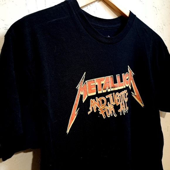 Metallica | black mens graphic T-Shirt - Picture 2 of 10